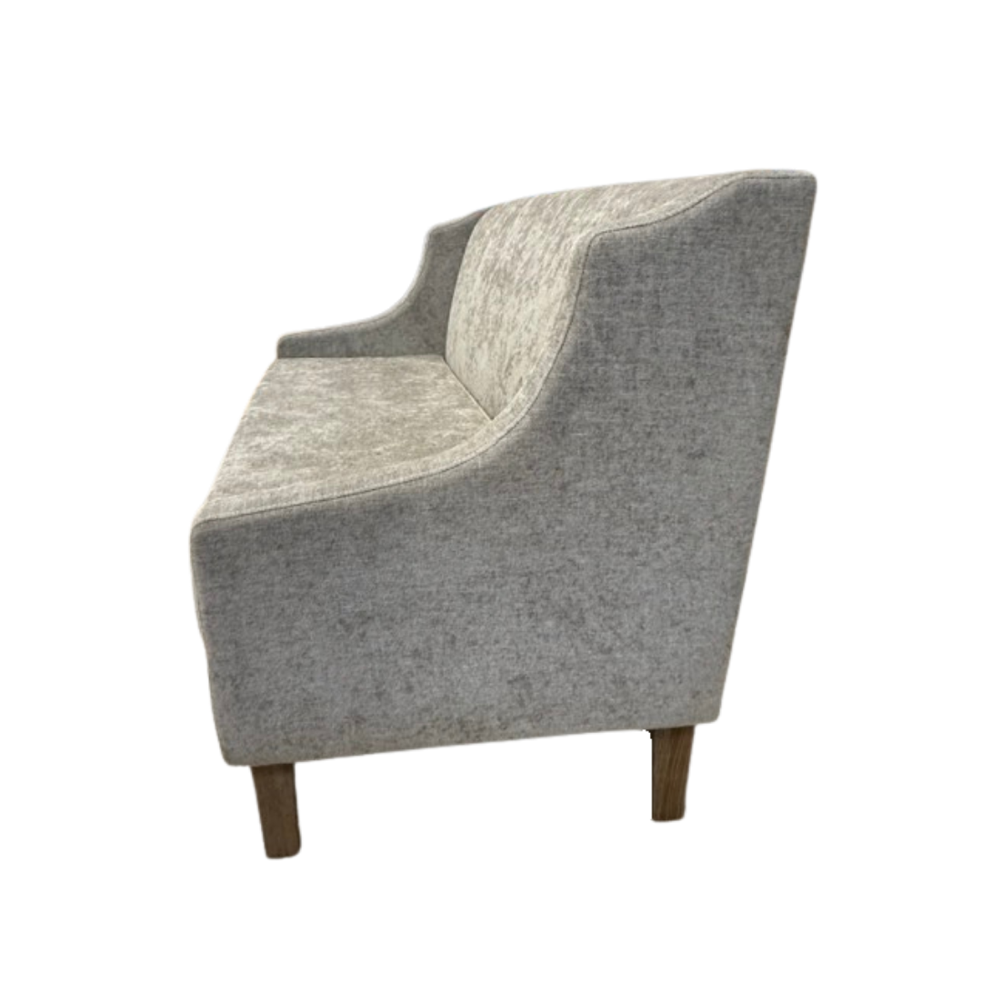Lucas Settee