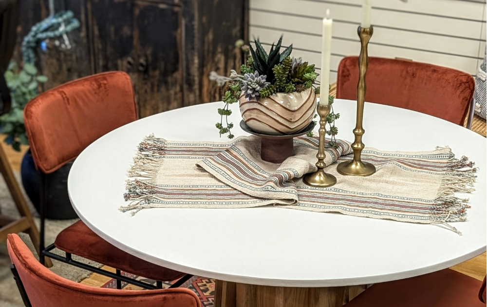 How to Style a Round Table