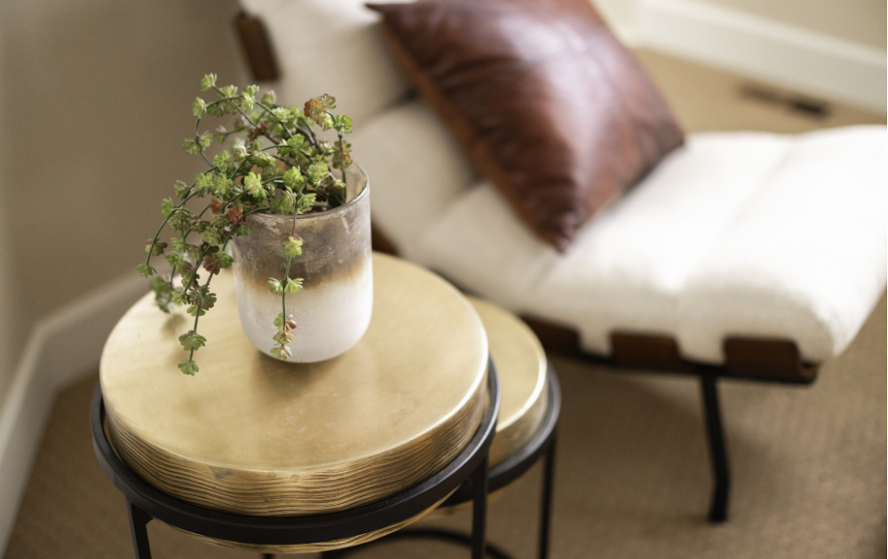 picture of artificial flowers sold at Change Everything 